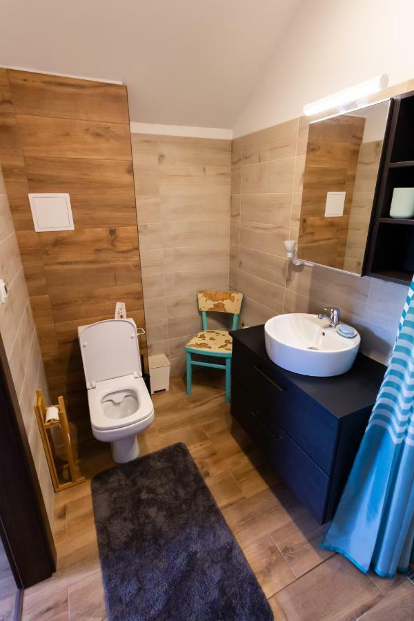 Arya Vila Piest'any Exterior foto
